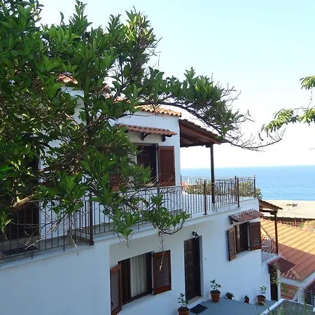 Дом отдыха Germanis House